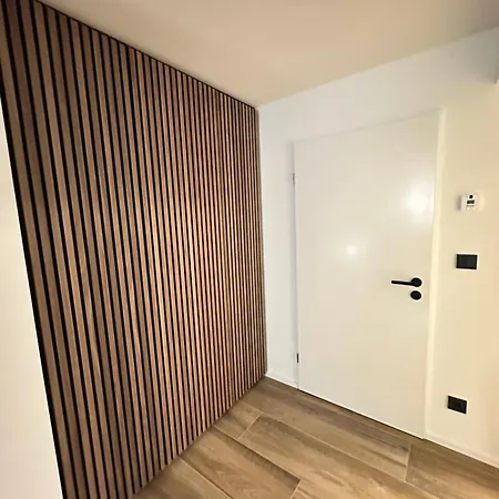 Travel-, Work-, & Fitness-einliegerwohnung Bonn
