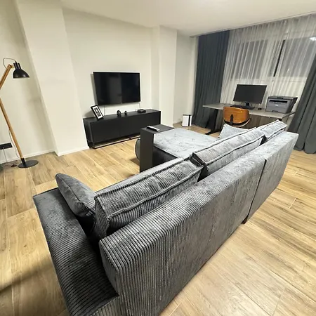 Travel-, Work-, & Fitness-einliegerwohnung Apartment Bonn