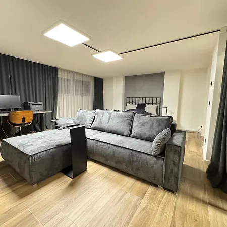 Apartment Travel-, Work-, & Fitness-einliegerwohnung *